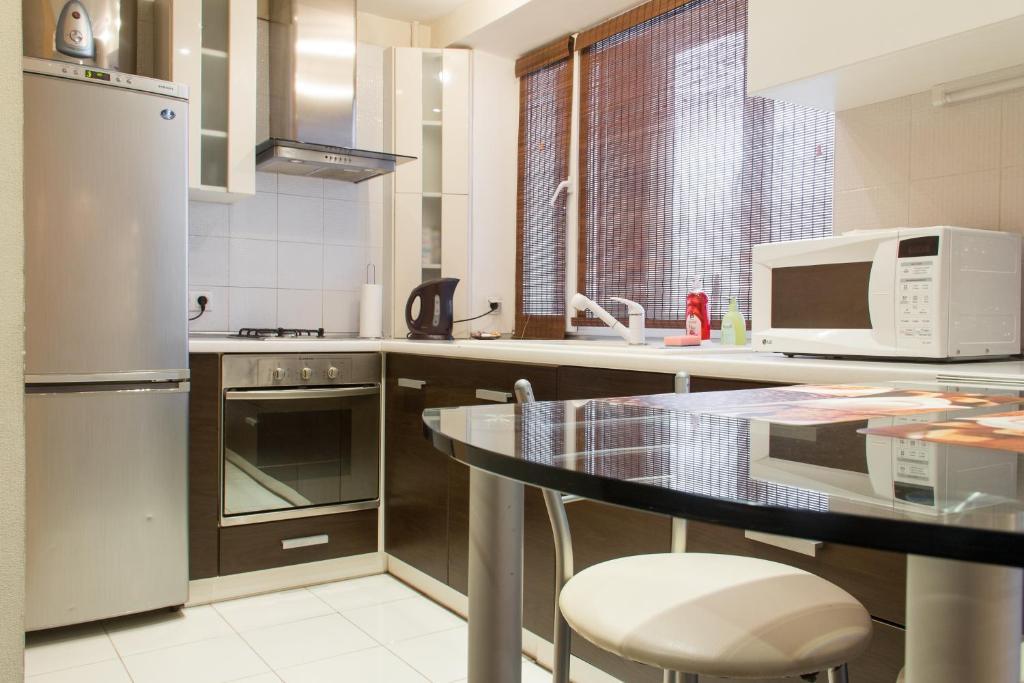 Alex Apartments Near Kreshatik St Kyiv Room photo